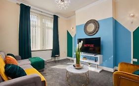 Sleek House - 5 Minutes From Newcastle City Centre